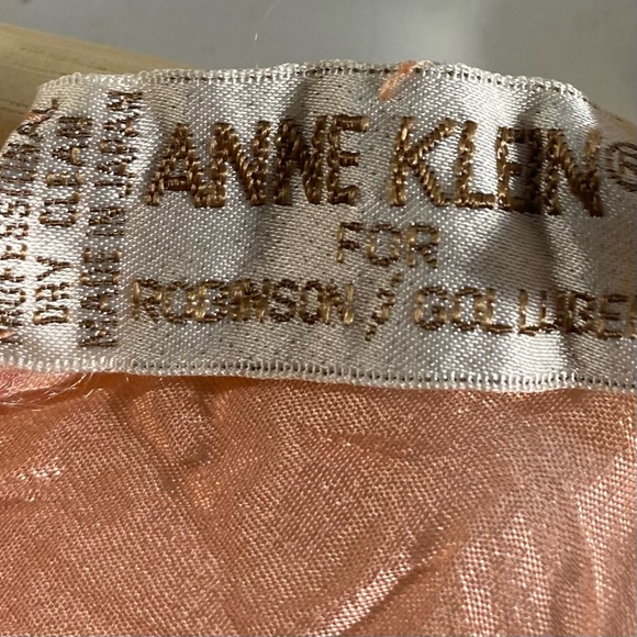 Vintage Anne Klein For Robinson and Golluber Square 24” Scarf - Picture 4 of 4